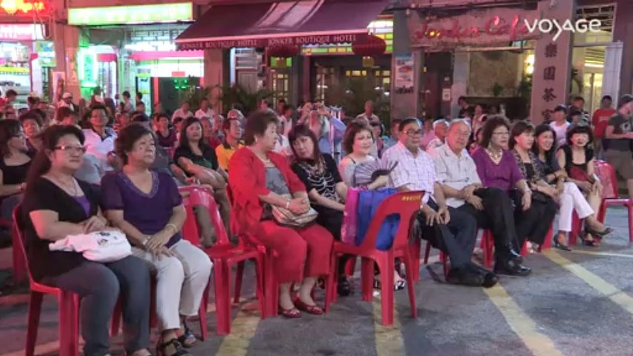 Découvrir le monde : Malaisie, Un soir à Malacca.