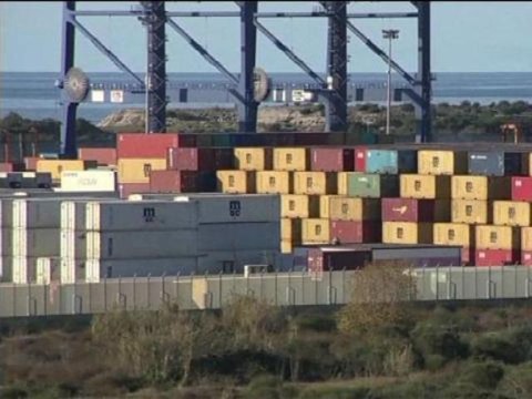 Un maire italien contre le démantèlement d'armes chimiques syriennes sur sa commune - 17/01