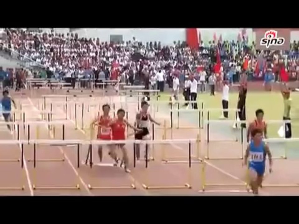 Top 10 ratés en athlétisme: Un 110m haies ridicule