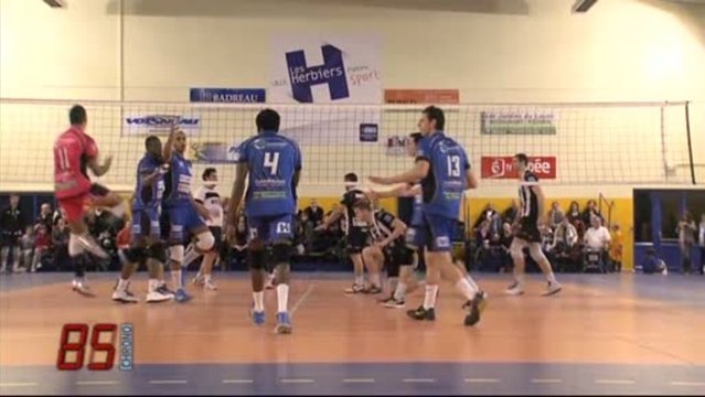 Volleyball : Les Herbiers vs. Poitiers (0-3)