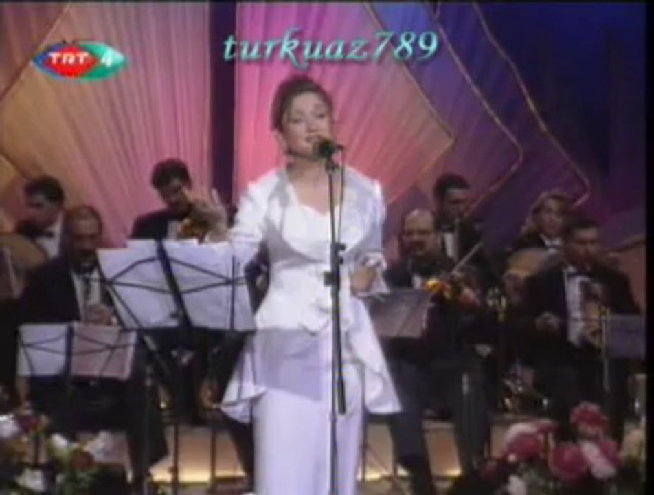 Çiğdem (KIRÖMEROĞLU) YARKIN-Kurumuş Topraklar Gibiyim (Yağmur Duası)