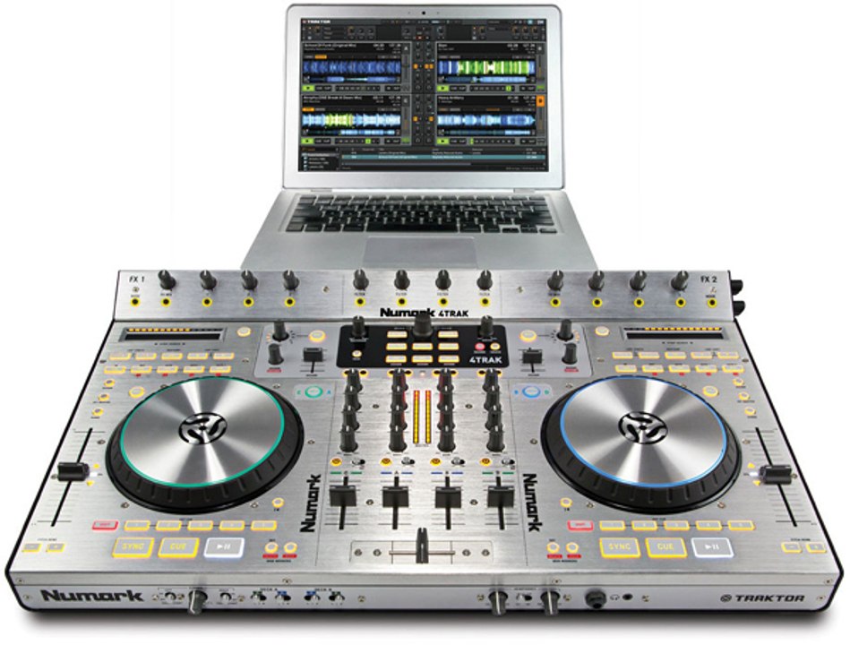 MY FIRST LOOK AT THE NUMARK 4TRAK TRAKTOR DJ CONTROLLER