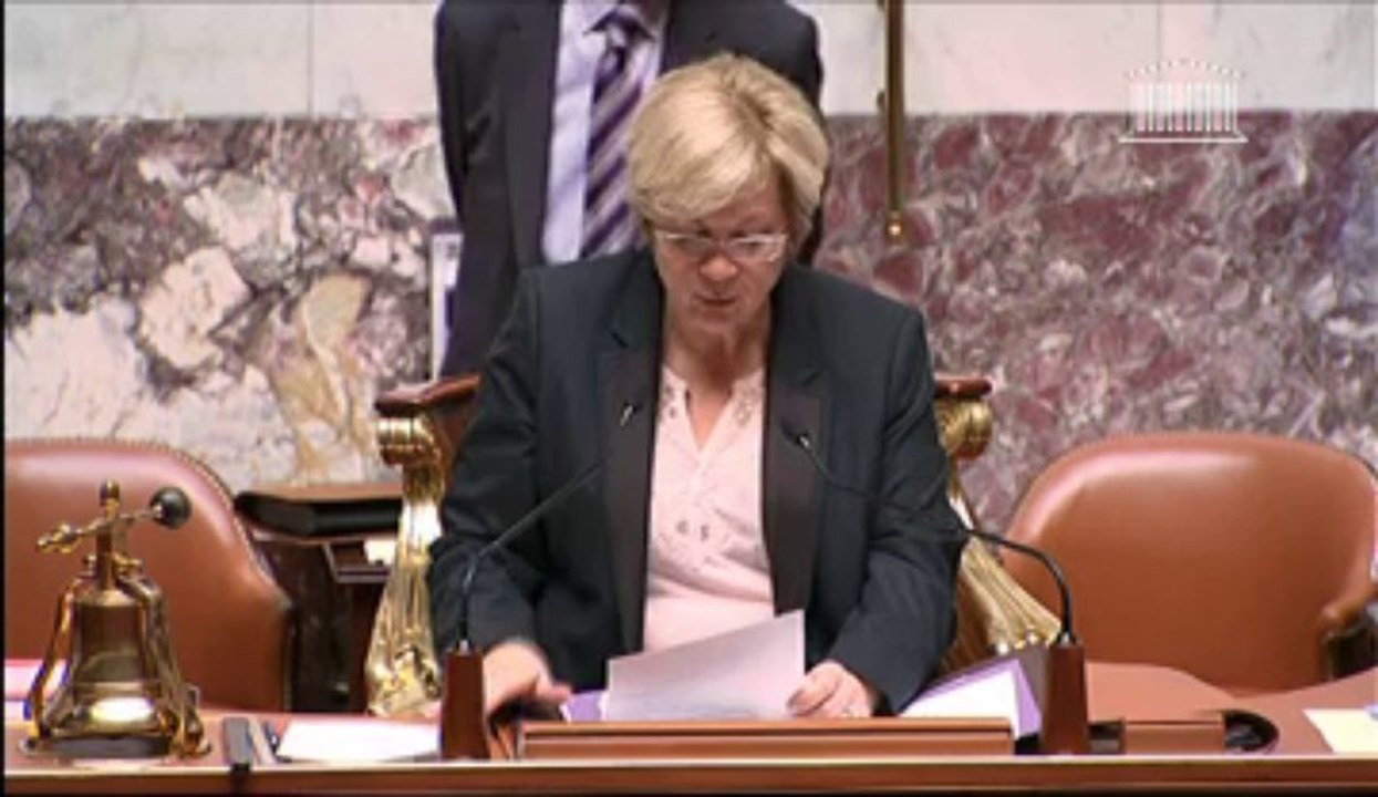 ACCORD FRANCE-SUISSE-ORGANISATION EUROPÉENNE POUR LA RECHERCHE NUCLÉAIRE SUR LE DROIT APPLICABLE AUX ENTREPRISES INTERVENANT SUR LE DOMAINE DE L’ORGANISATION (Procédure d’examen simplifiée) - Jeudi 11 Avril 2013