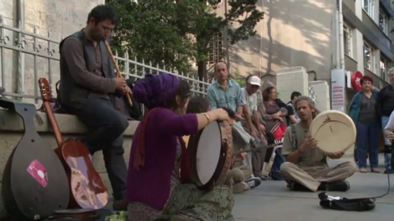 Gel Gör Beni Aşk Neyledi