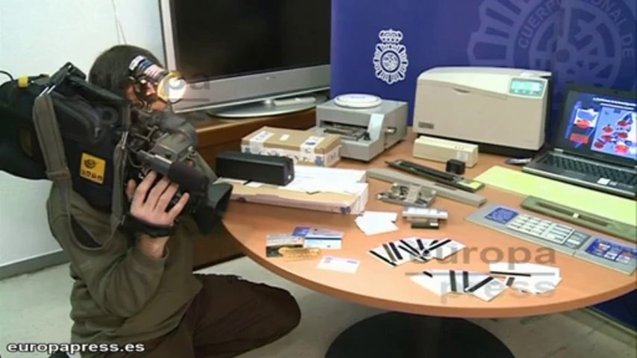 Detienen a la banda que defraudaba con tarjetas