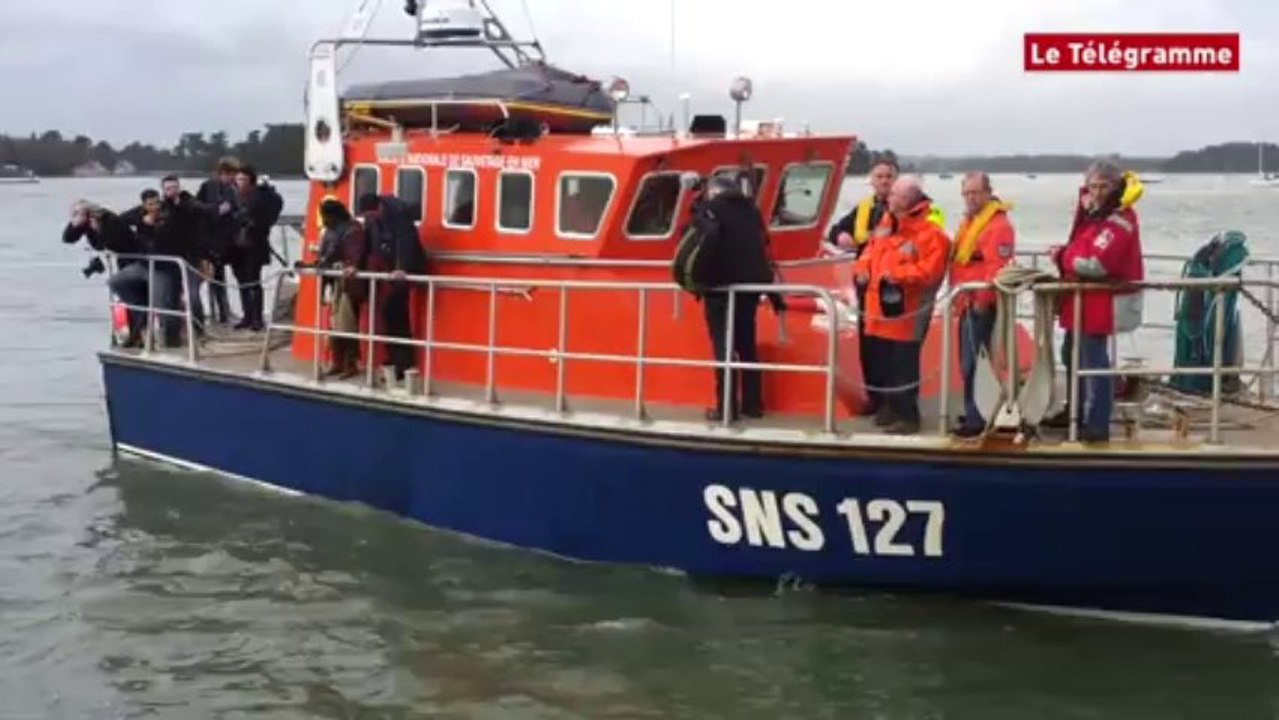 Bugaled Breizh. L'hommage en mer