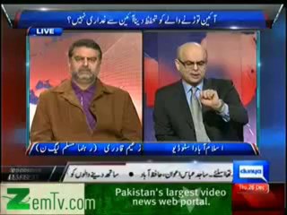 Dunya @ with Malick (26th December 2013)  Kiya Pakistan Mein Foaj Ka Sarbara Gaddar Hosakta Hai