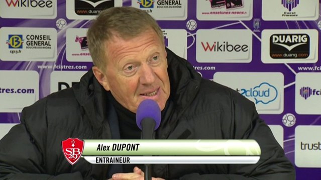 Conférence de presse FC Istres - Stade Brestois 29 (3-1) : José PASQUALETTI (FCIOP) - Alex DUPONT (SB29) - 2013/2014