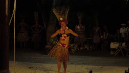 Tahitian dancing  MaiTai, Bora Bora