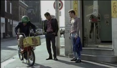 Livraison à domicile (2003) - Trailer