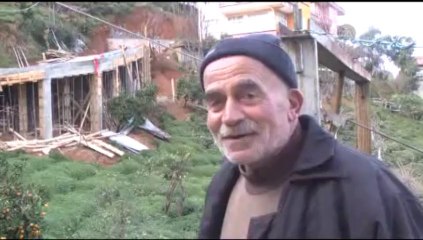 Evine ulaşmak için köprü yaptı