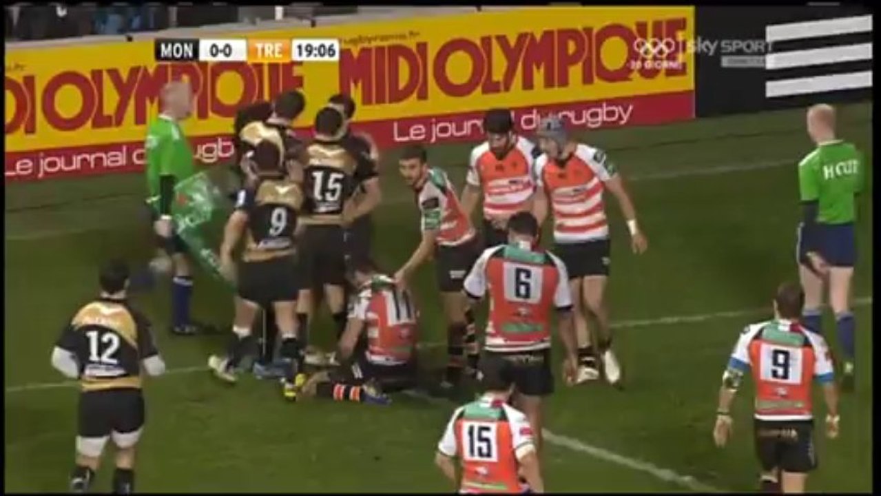 Le Réné Ranger du MHR marque un essai comme le René Ranger du Super Rugby