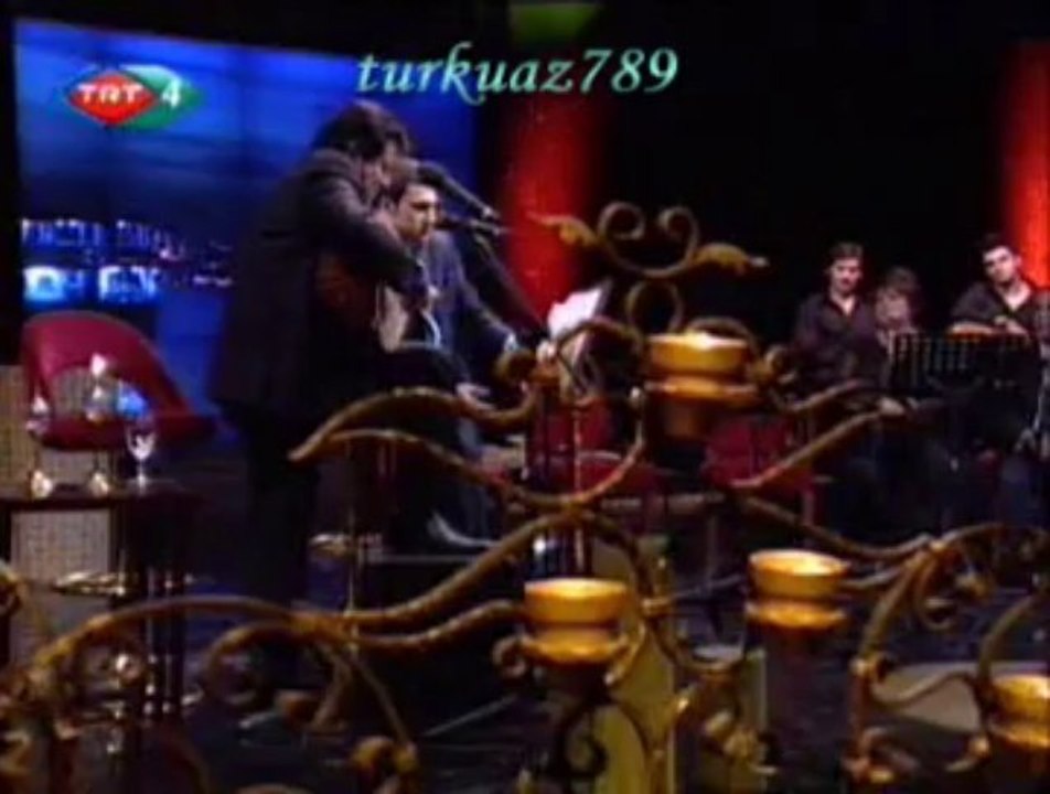 Coşkun SABAH (Ud)-NİHÂVEND SAZ SEMAİ (Beste: Mesut CEMİL Bey)