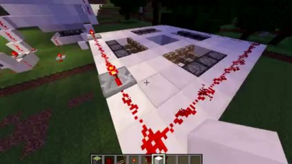 Nouvelle invention [redstone] [new door piston redstone] [By Darkeunter64] [FR] [HD]