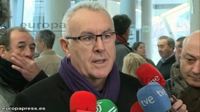 Cayo Lara (IU) solo espera la disolución definitiva de ETA