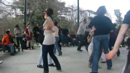 Swing party : kiosque du Grand-Rond à Toulouse