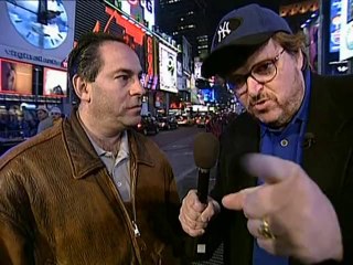 L'amérique de Michael Moore - 2x01 Fou d'armes