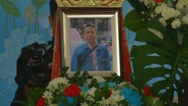 Hundreds attend ceremony for dead protester in Bangkok