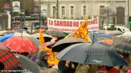 La decimoquinta 'Marea Blanca' recorre las calles de Madrid