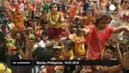 Icons of the Baby Jesus paraded in the Philippines