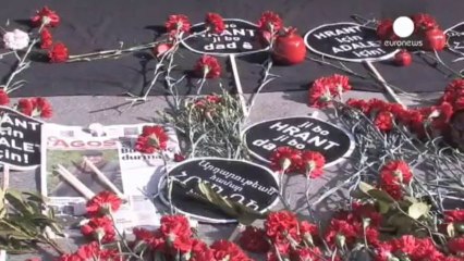 Murdered journalist Hrant Dink remembered in Istanbul march