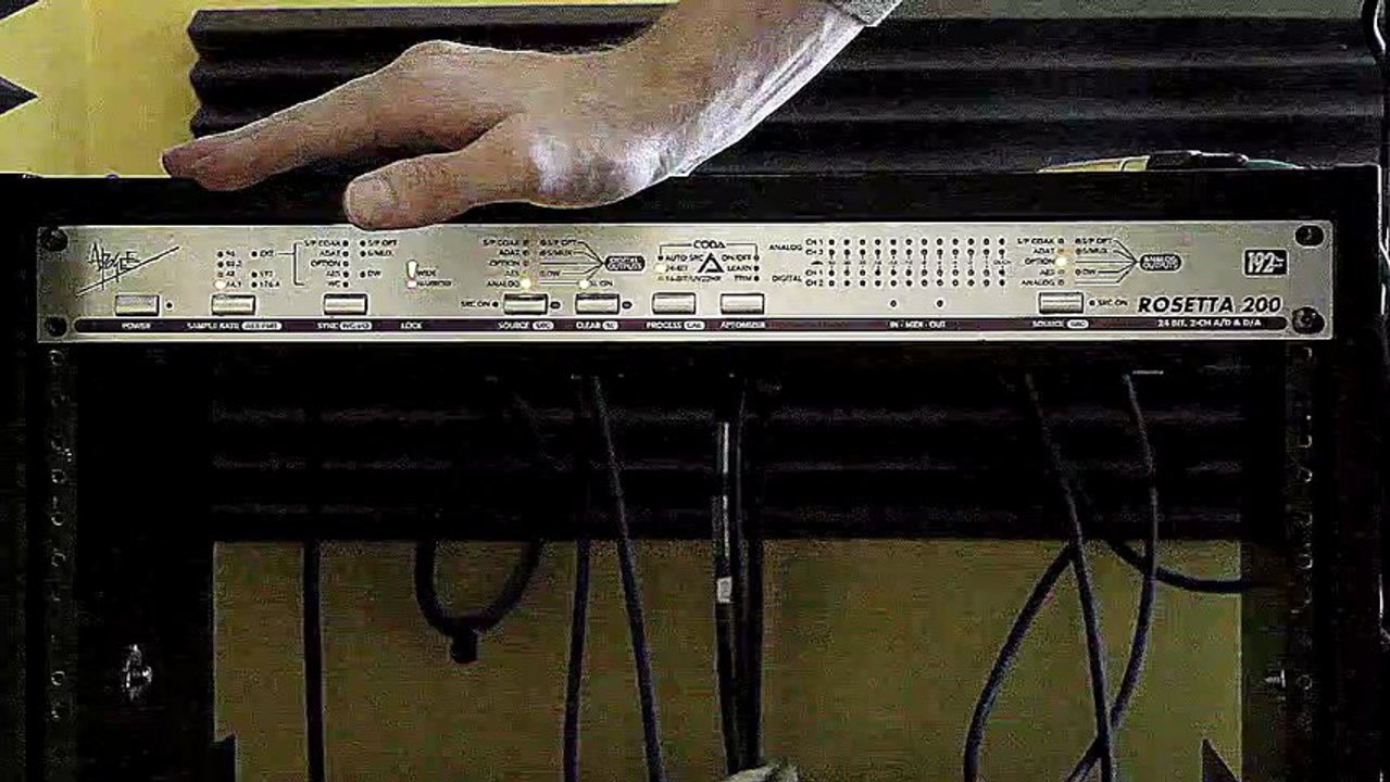 Apogee Rosetta 200 AD DA Converter