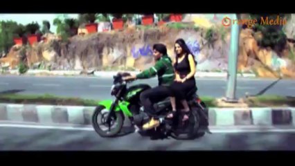 Sree And Reshma Dancing In Pub From Love Cycle Movie