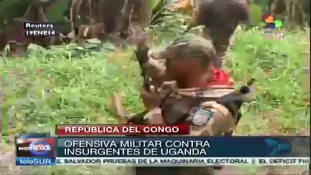 Militares de Congo luchan por expulsar a rebeldes ugandeses de su país