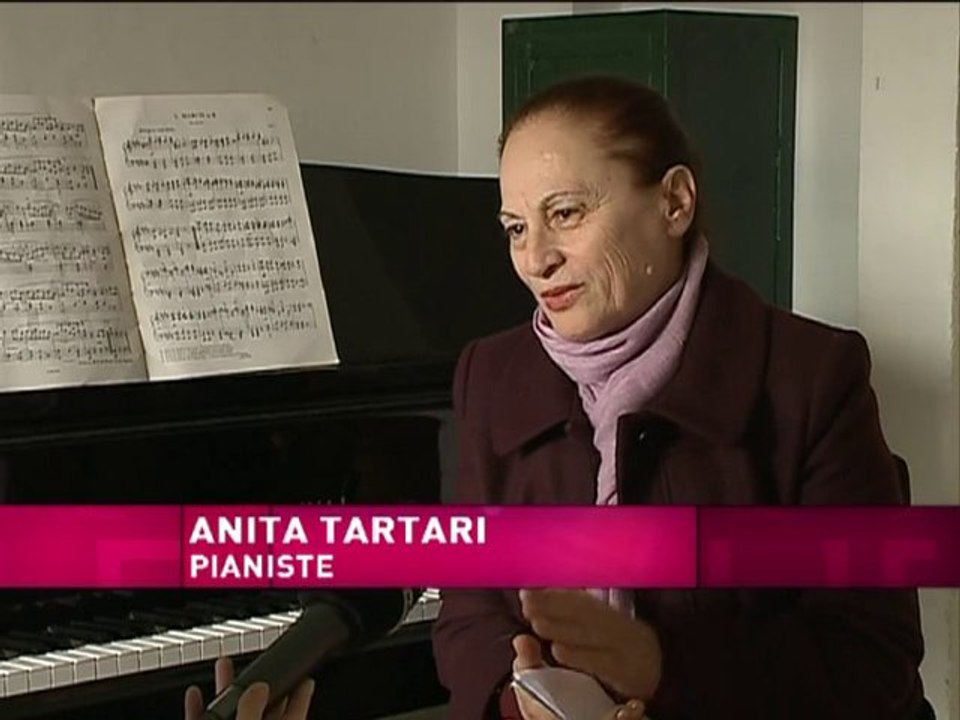 ANITA TARTARI,  ME “PORTRET ARTISTI”