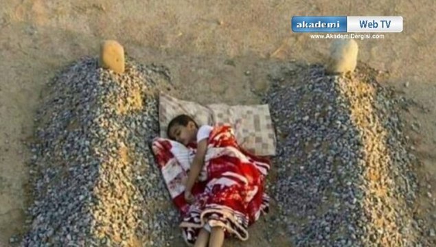 Bu acıya yürek nasıl dayanır? Öldürülen anne ve babasının mezarı başında Suriyeli bir mazlum çocuk