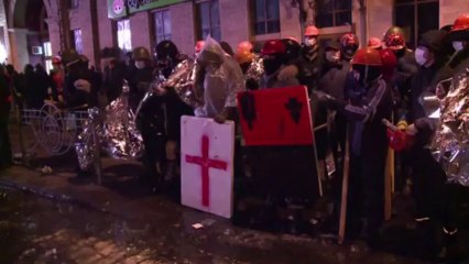 البيت الابيض يدعو الى انهاء اعمال العنف فورا في اوكرانيا