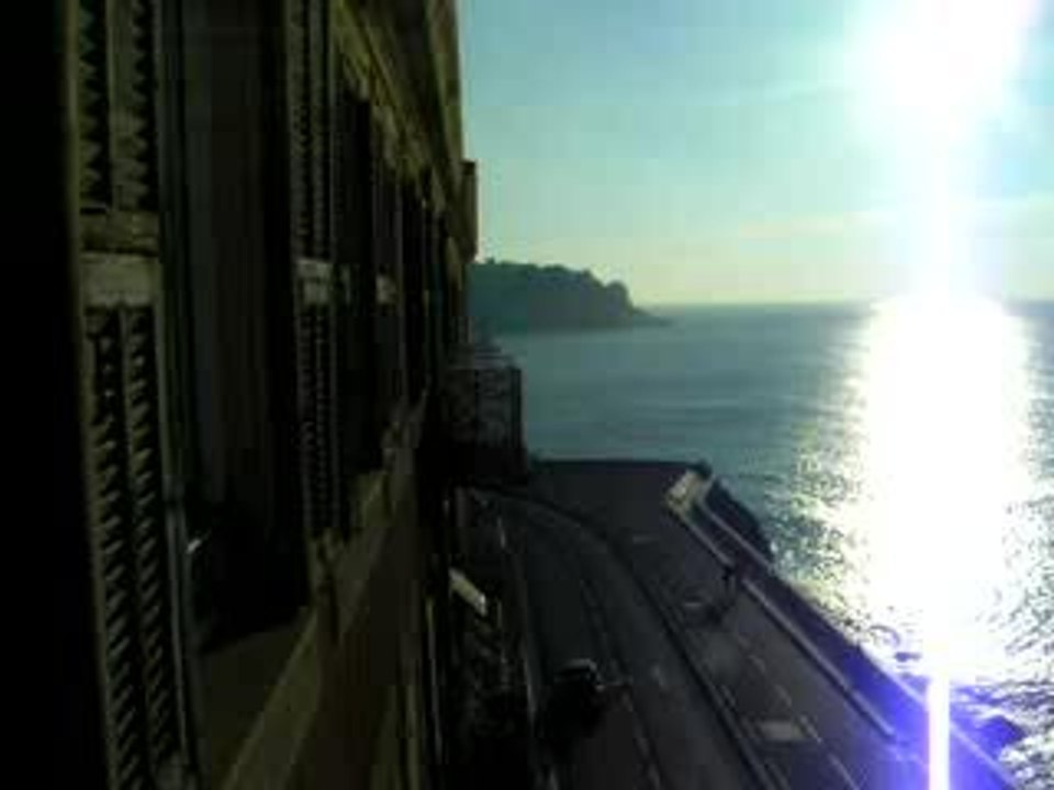 Nice Côte d'Azur - Quai Roba Capeu