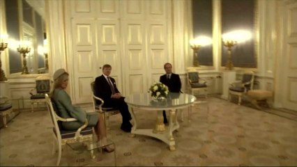 Une visite en Hollande sans Première dame pour le président