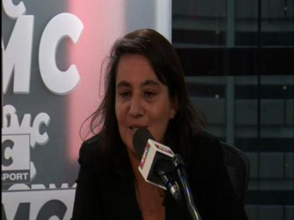 Cécile Amar : " François Hollande reçoit des journalistes caché dans le bureau d'un autre conseiller "