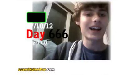 3 Yıl Boyunca Her Gün Fotoğrafını Çeken Çocuk