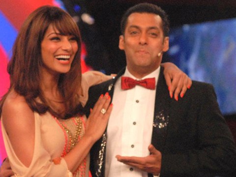 Salman Khan Smitten By Bipasha Basu