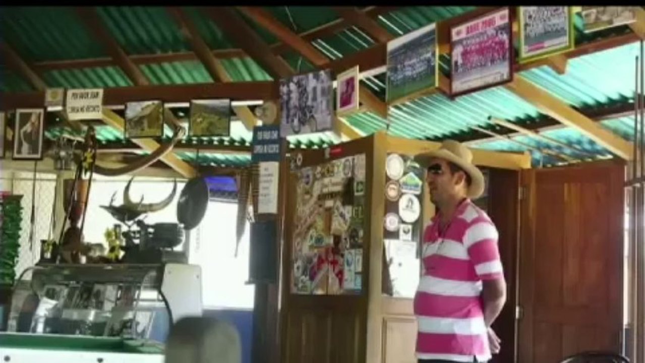 Raposa Serra do Sol - Tiraram plantadores de arroz pra entregar a terra a gente que vive do bolsa família e não contribui em NADA com este país.