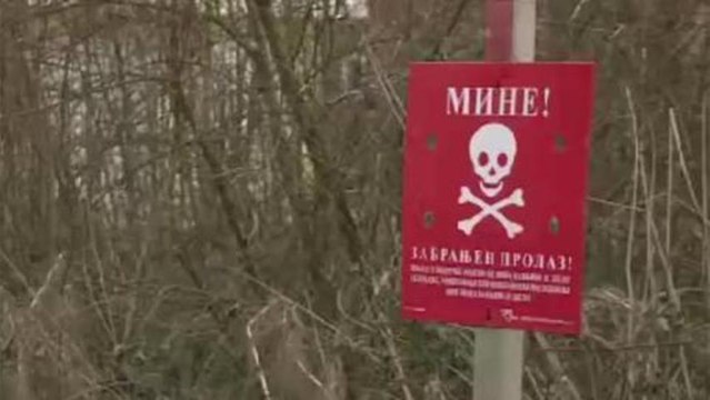 Bosnia demining efforts under threat
