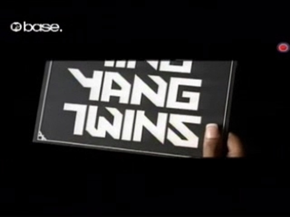 Ying.Yang.Twins.-.Wait.