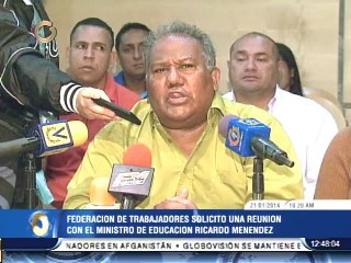 Federación de trabajadores universitarios solicitan reunión de urgencia con Menéndez