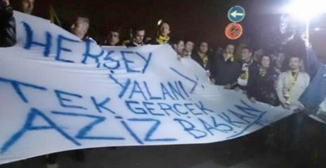 Fenerbahçeli Taraftarlardan Başbakan'a Ağır Hakaret