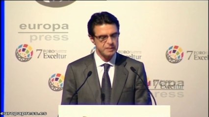 El Príncipe ve "clave" el turismo para España
