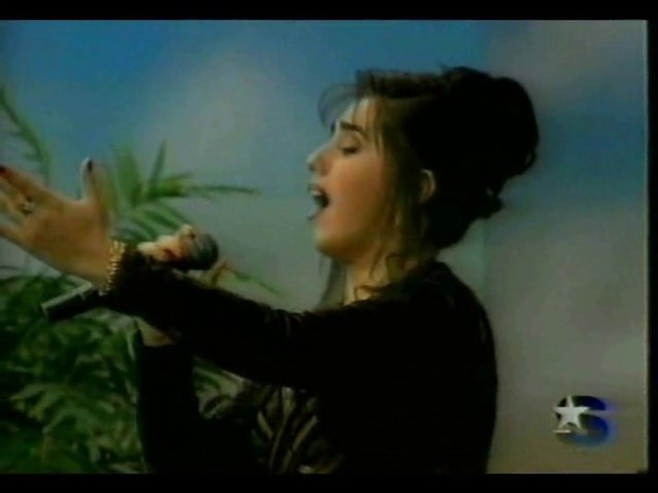 Seher Dilovan - GIDECEGIM BU ELLERDEN video NOSTALJI inter STAR