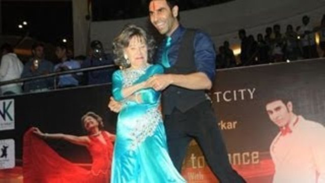 Sandip Soparrkar & Tao Porchon Lynch @ Phoenix Marketcity Kurla !