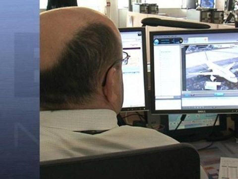 Grève des aiguilleurs du ciel: le service minimum impose le maintien de 50% des vols - 22/01