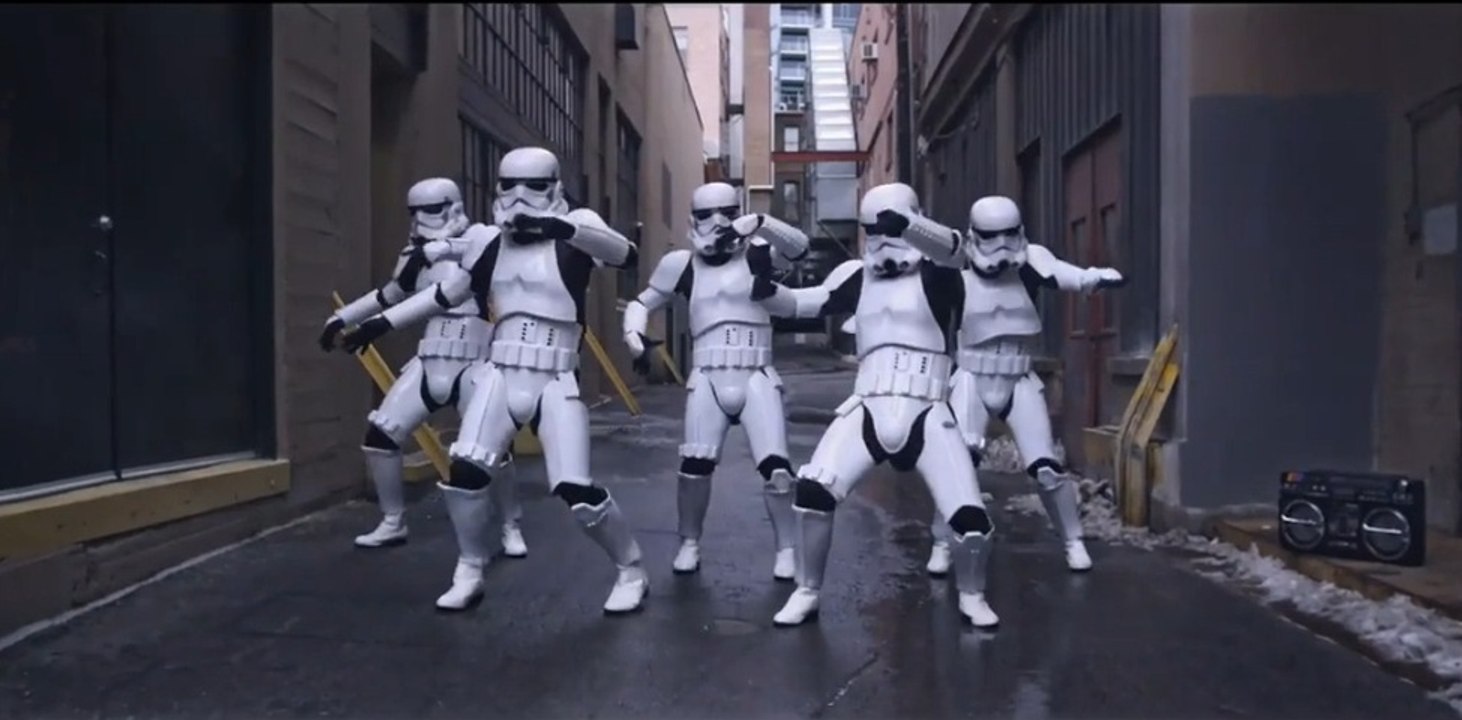 Star Wars Stormtroopers Hip Hop & Twerk!!