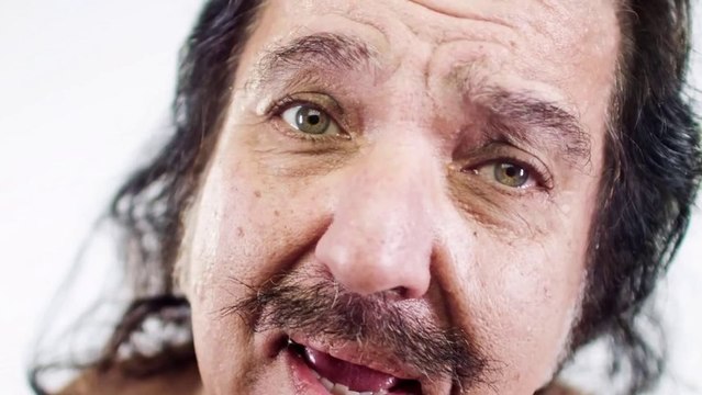 Ron Jeremy parodie Wrecking Ball de Miley Cyrus