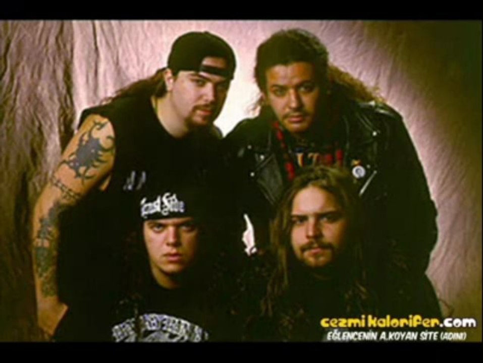 Sepultura & Pavarotti - Roots Bloody Roots