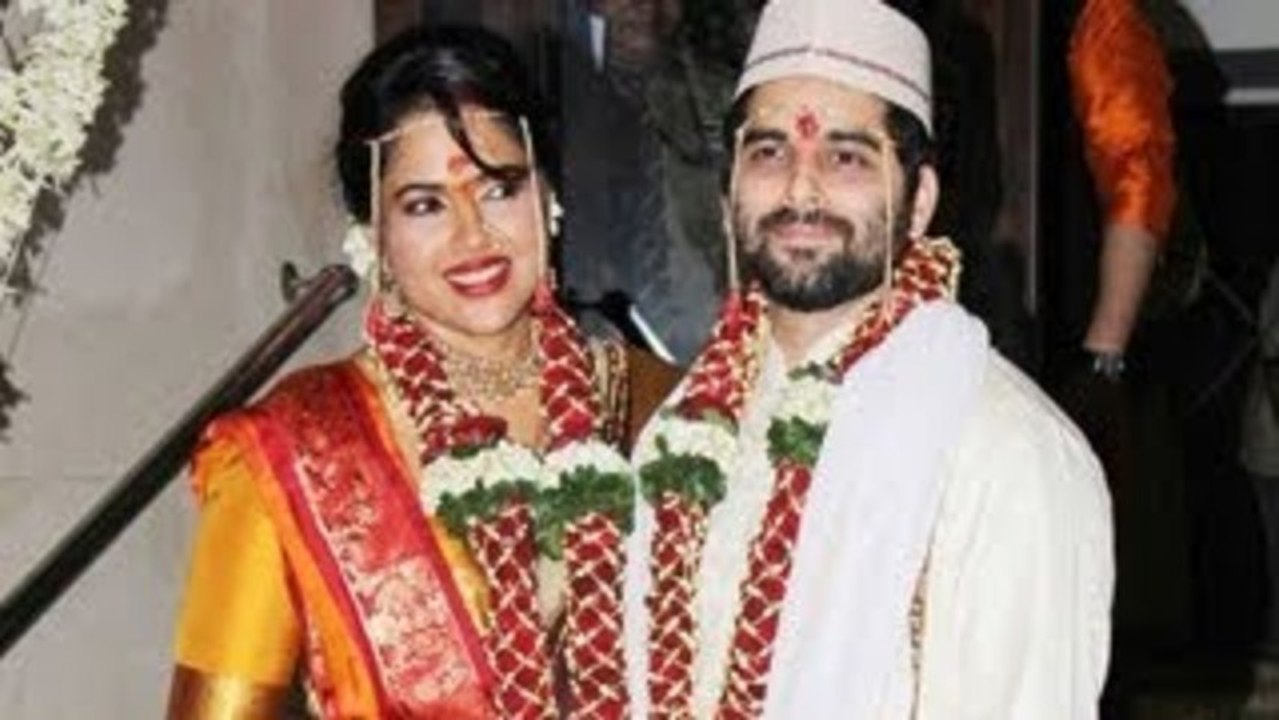 Sameera Reddy & Akshai Varde's Wedding Function !