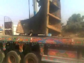MS Brothers Crane Service ship piece offloading